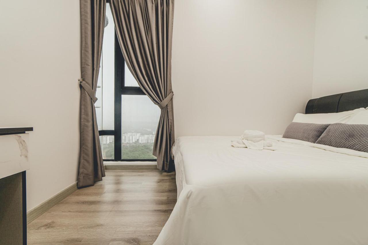 Midvalley Jb Mosaic Southkey Modern Sence 3br 8pax By Our