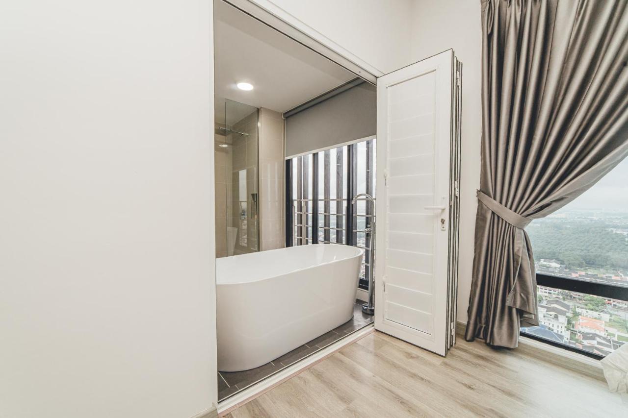 Midvalley Jb Mosaic Southkey Modern Sence 3br 8pax By Our Johor Bahru