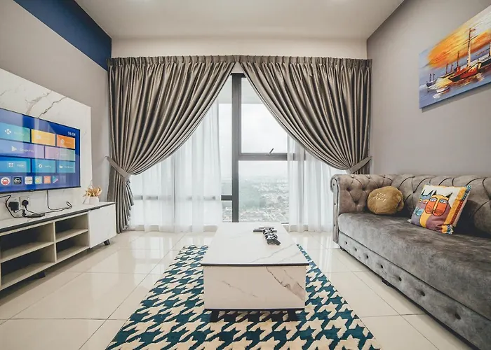 Midvalley Jb Mosaic Southkey Modern Sence 3Br 8Pax By Our Stay